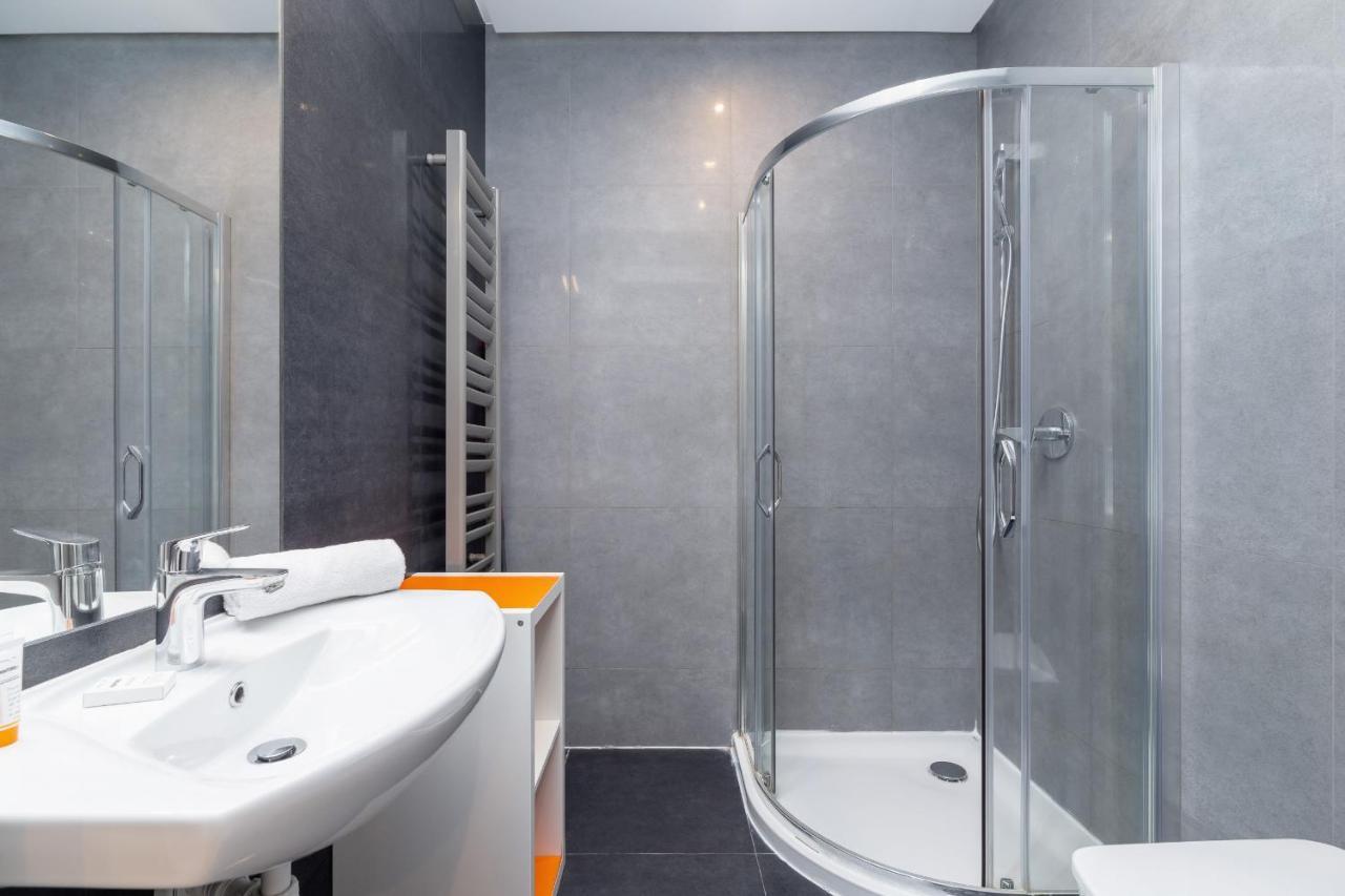 Central Planty Park Apartment Lobzowska By Noclegi Renters Krakau Exterior foto